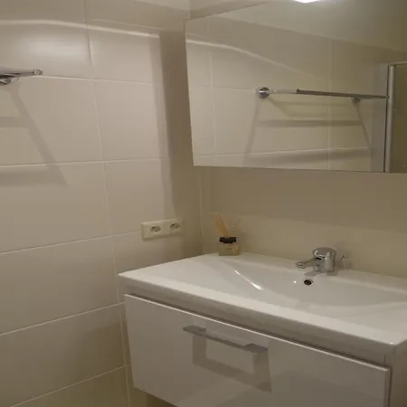 Apartamento In Near Scenic Beach, Cleaning Included