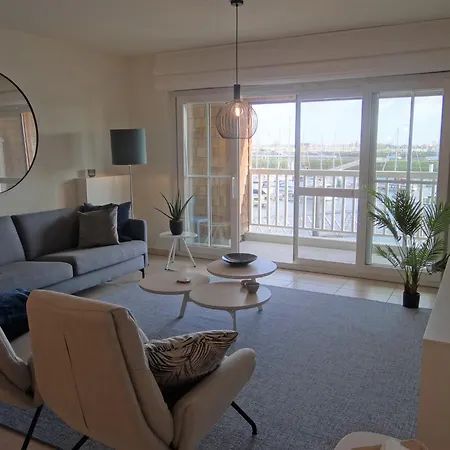 Apartamento In Near Scenic Beach, Cleaning Included