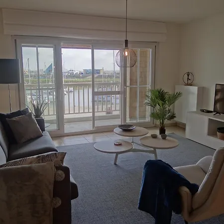 In Near Scenic Beach, Cleaning Included Apartamento *